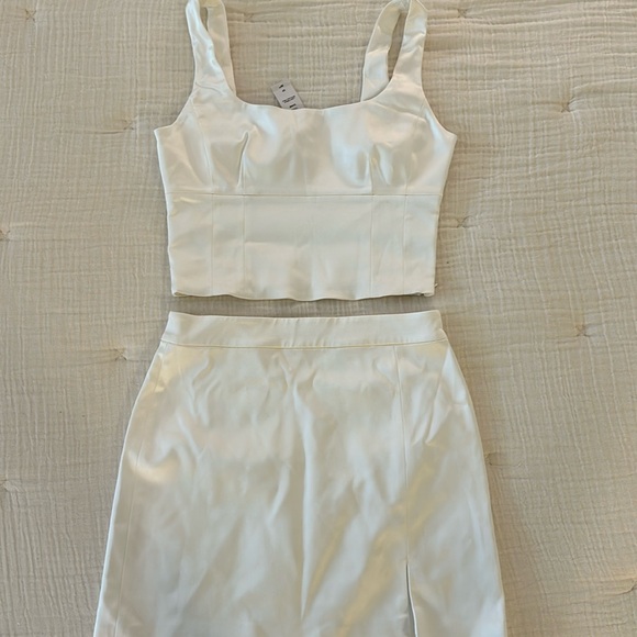 Aritzia Wilfred Light Birch Shine Bustier Top and Patio Satin Skirt Set - Picture 1 of 7